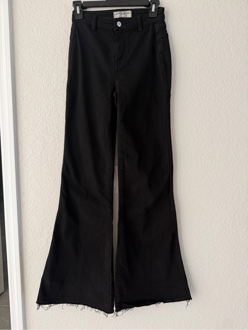 We The Free Free People Black Raw Hem Flare Jeans Size 25 Pristine